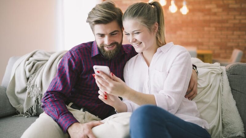 Dobrodošli na Ljubavni Oglasnik – Vaš 1 Korak prema Povezivanju i Informiranju