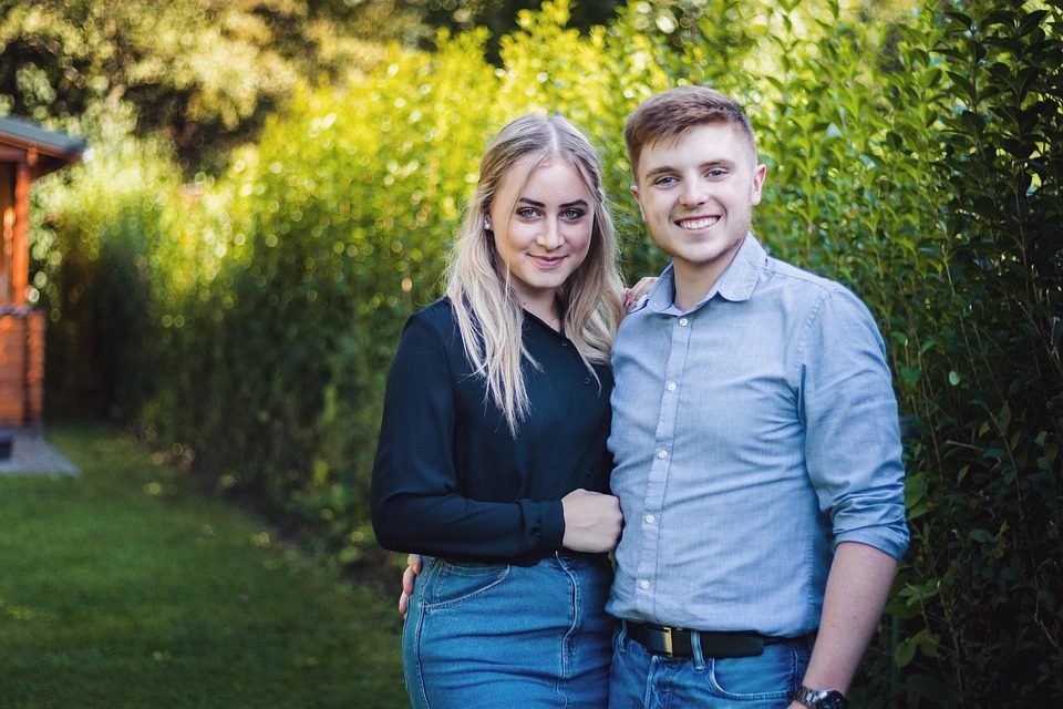 Trenutno pregledavate Spojevi i poznanstva: Kako stvoriti jaku vezu?