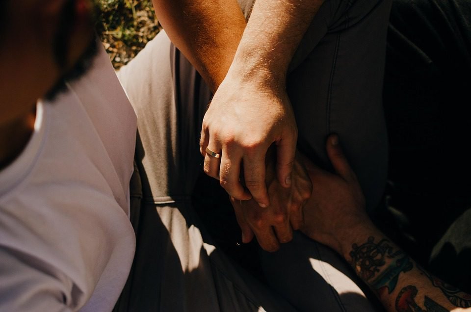 Trenutno pregledavate Gay Oglasi Dalmacija – Pronađi ljubav!