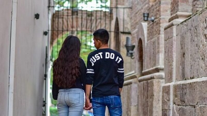 Ljubavni oglasnik – Dopisivanje bez muke! (39 znakova)