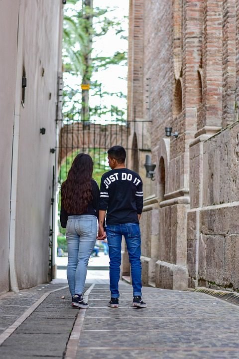 Trenutno pregledavate Ljubavni oglasnik – Dopisivanje bez muke! (39 znakova)