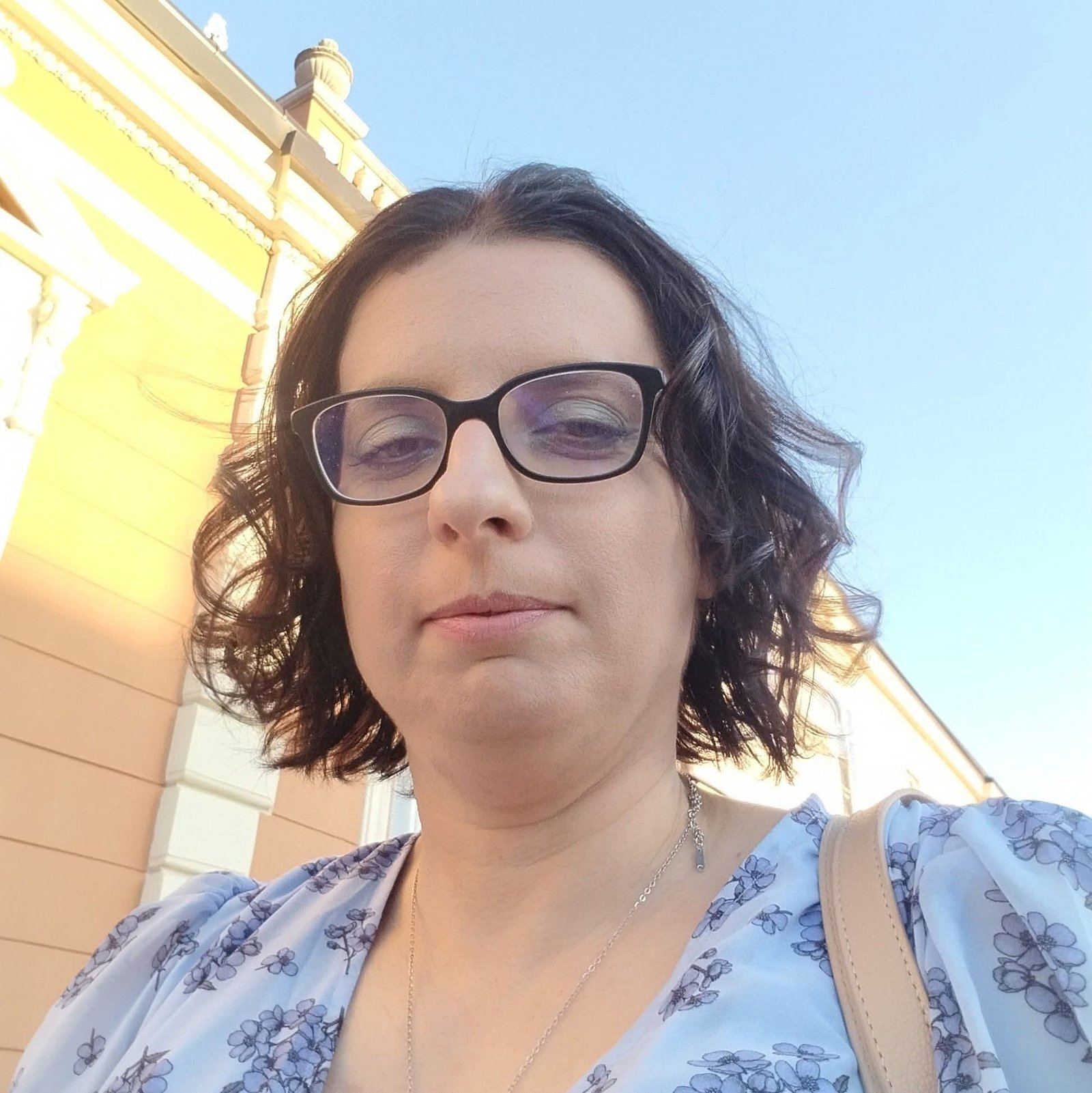 Trazim ozbiljnu vezu